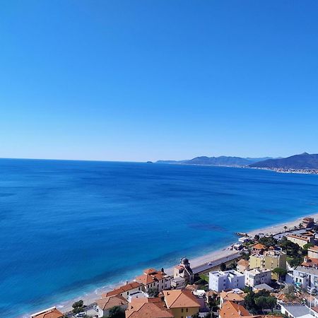 Villa Ischia Attico Sul Mare A Verezzi 博尔焦韦雷齐 外观 照片