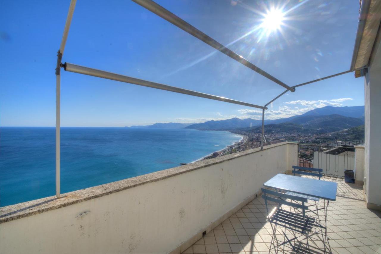 Villa Ischia Attico Sul Mare A Verezzi 博尔焦韦雷齐 外观 照片