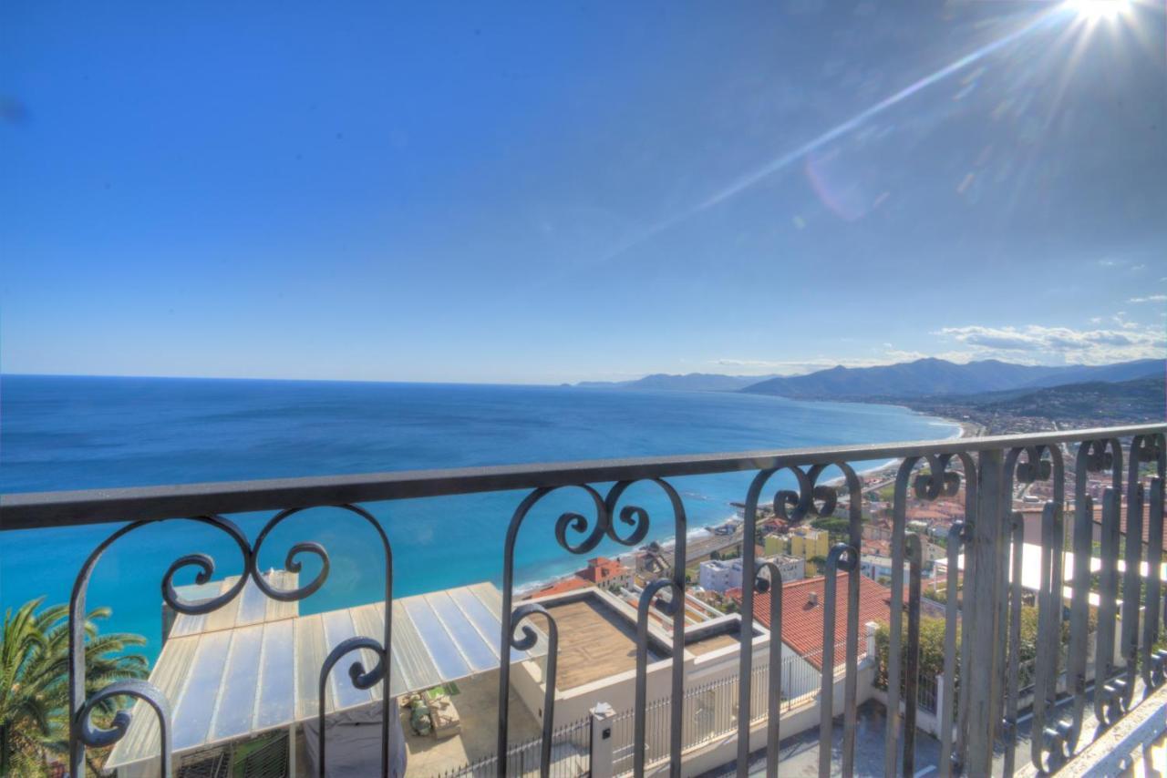 Villa Ischia Attico Sul Mare A Verezzi 博尔焦韦雷齐 外观 照片