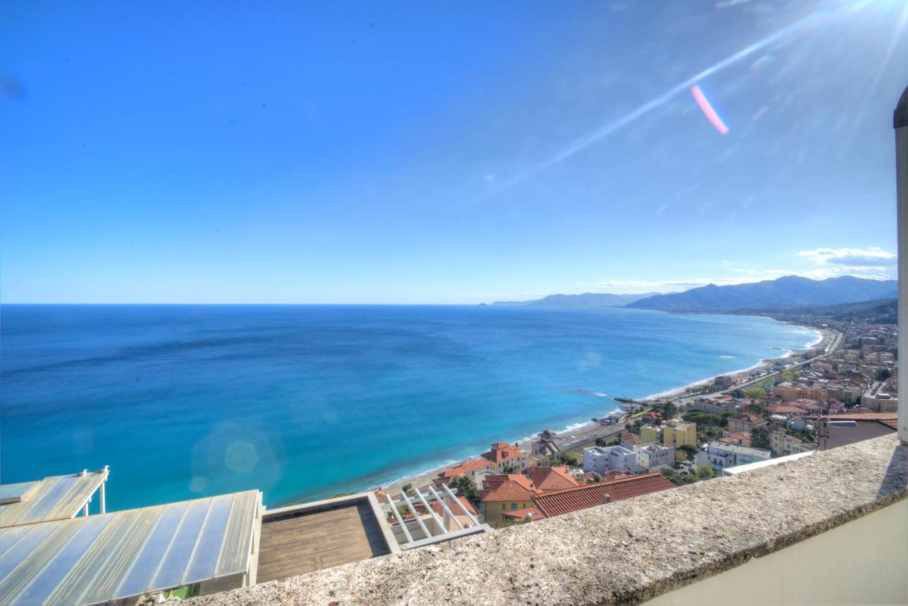 Villa Ischia Attico Sul Mare A Verezzi 博尔焦韦雷齐 外观 照片