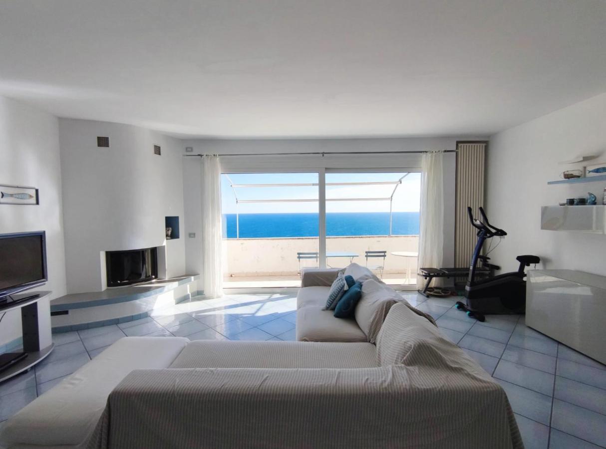 Villa Ischia Attico Sul Mare A Verezzi 博尔焦韦雷齐 外观 照片